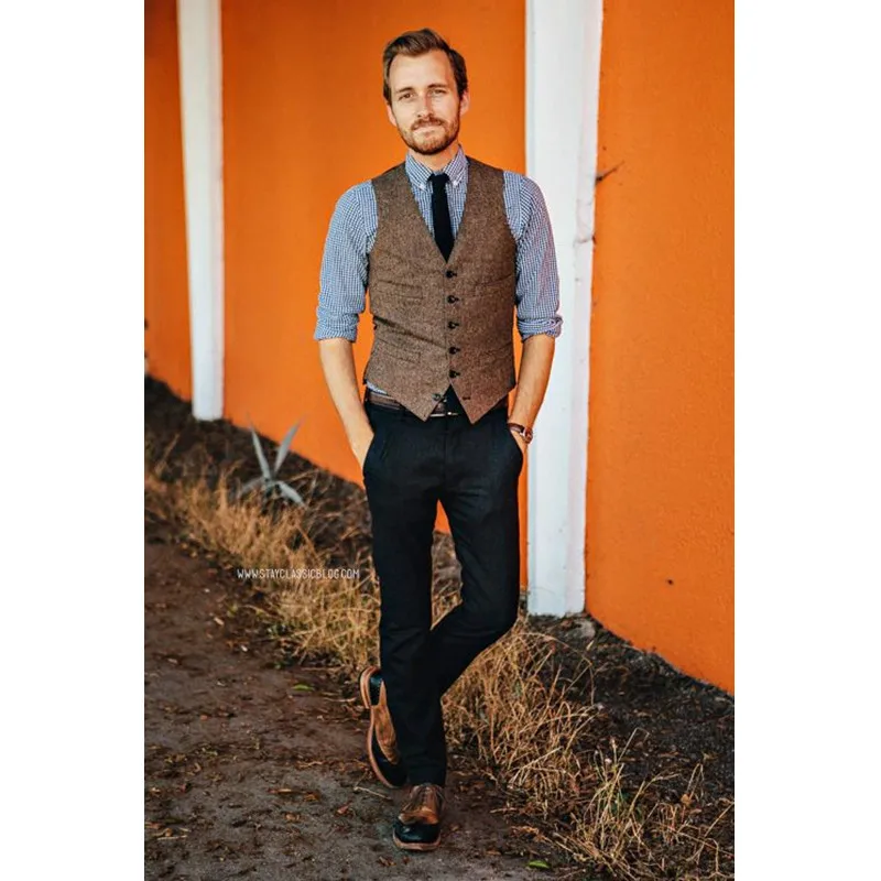 Коричневый шерстяной твидовый жилет с узором в елочку тонкий мужской костюм