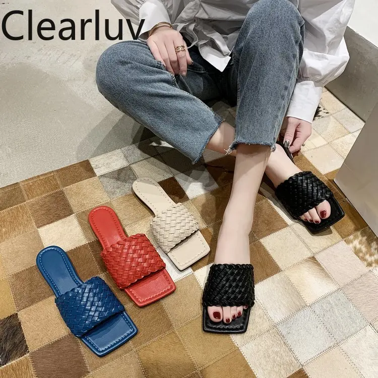 Сандалии женские на плоской подошве модная обувь с квадратным носком плетеные