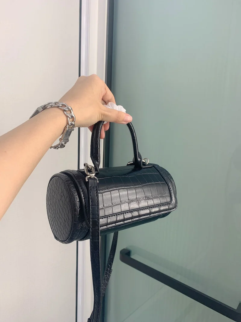 

100574 2021New women's Fashion Shoulder Bag Handbag pillow bag