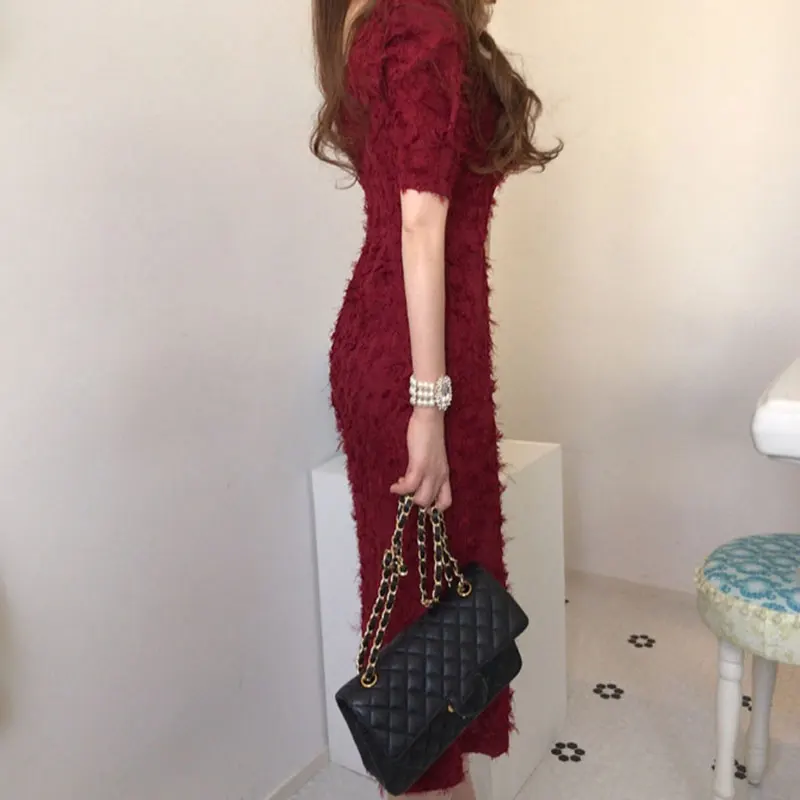 Женское платье средней длины в Корейском стиле облегающее с квадратным