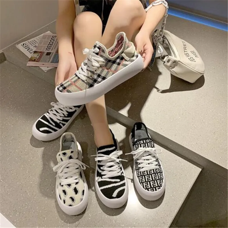 

New women's single shoes fashion flying woven shallow mouth lace flat non-slip lightweight comfortable casual shoes women
