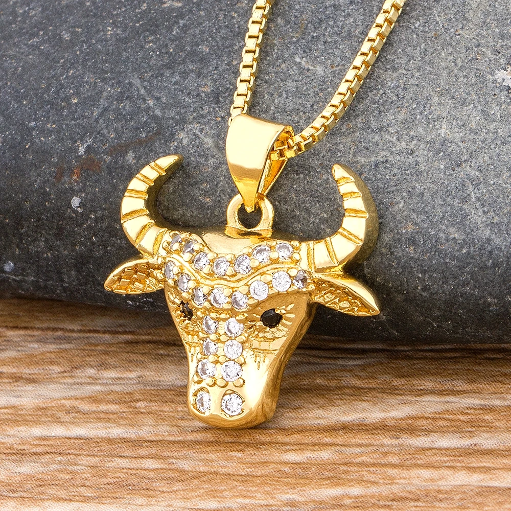 

2020 Top Quality Fashion Rhinestone Cow Head Pendant Necklace Copper Zirconia Gold Chain Necklace Jewelry For Man Best Gift