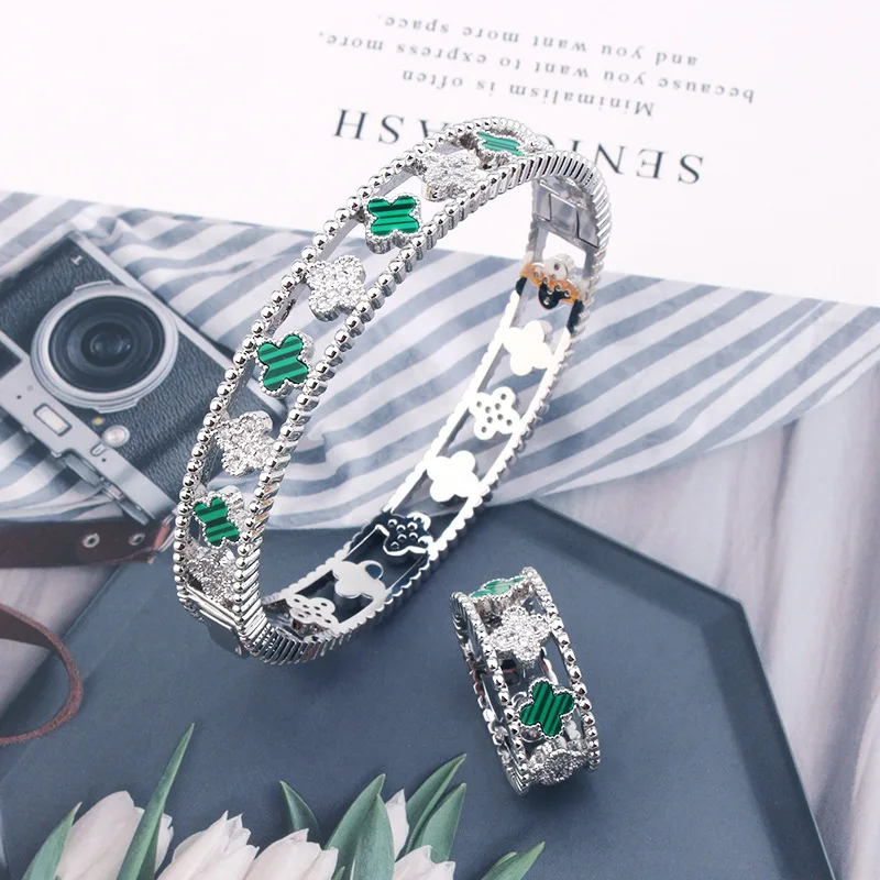 

Fashion Free To Take Lucky Four-leaf Agate Bracelet Ring Set Micro-inlaid Zircon Small Luxury Temperament Hand Jewelry