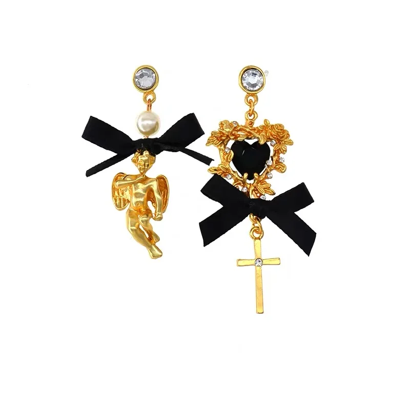 

Темный ангел нишевые кисточки клипса для ушей Лук барокко ретро крест Асимметричные дворные серьги женские