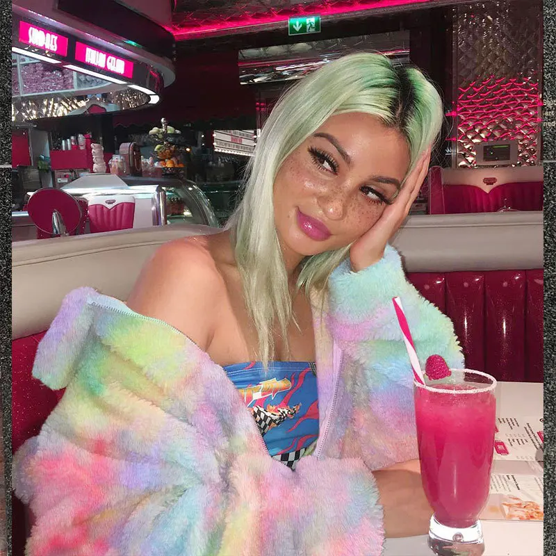 Женская куртка из искусственного кроличьего меха разноцветная утепленная