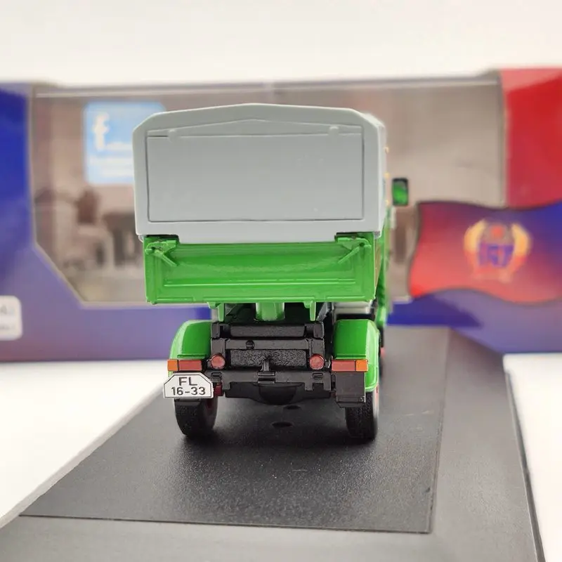 IST 1:43 для мультикамеры M22 "с холщовым покрытием" 1965 дюймов литые модели