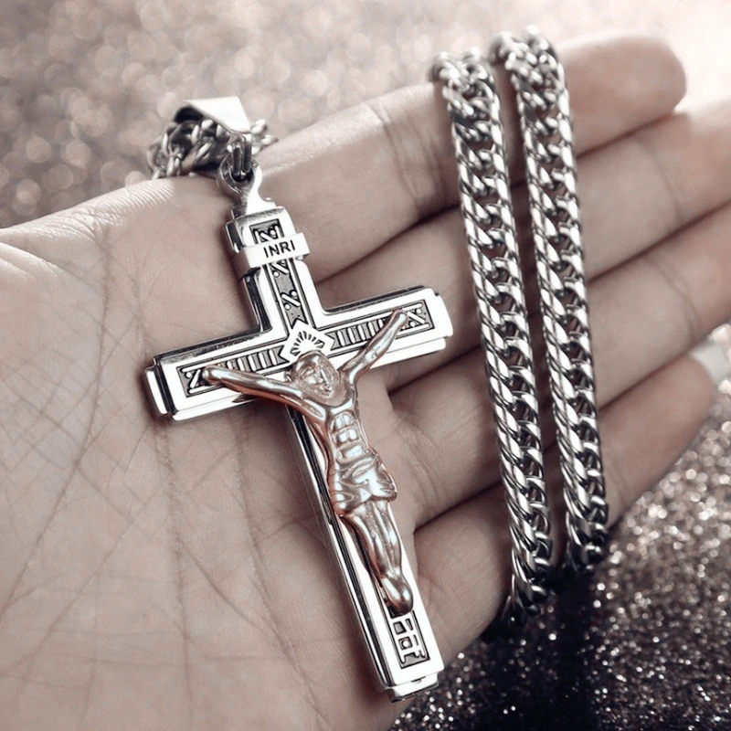 Men and Women New Retro Personality Creative Design Jesus Cross Amulet Pendant Rock Casual Gift Catholic Christian Necklace