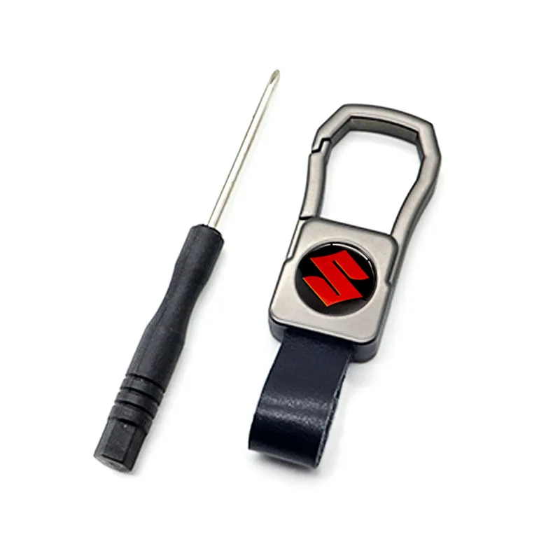 

Wear leather car keychain, fashionable new product keychain, zinc alloy metal keychain, suitable for SUZUKI- cars
