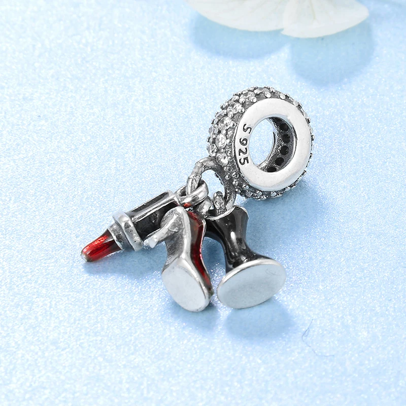 Модная губная помада на высоком каблуке черная юбка эмалированная подвеска