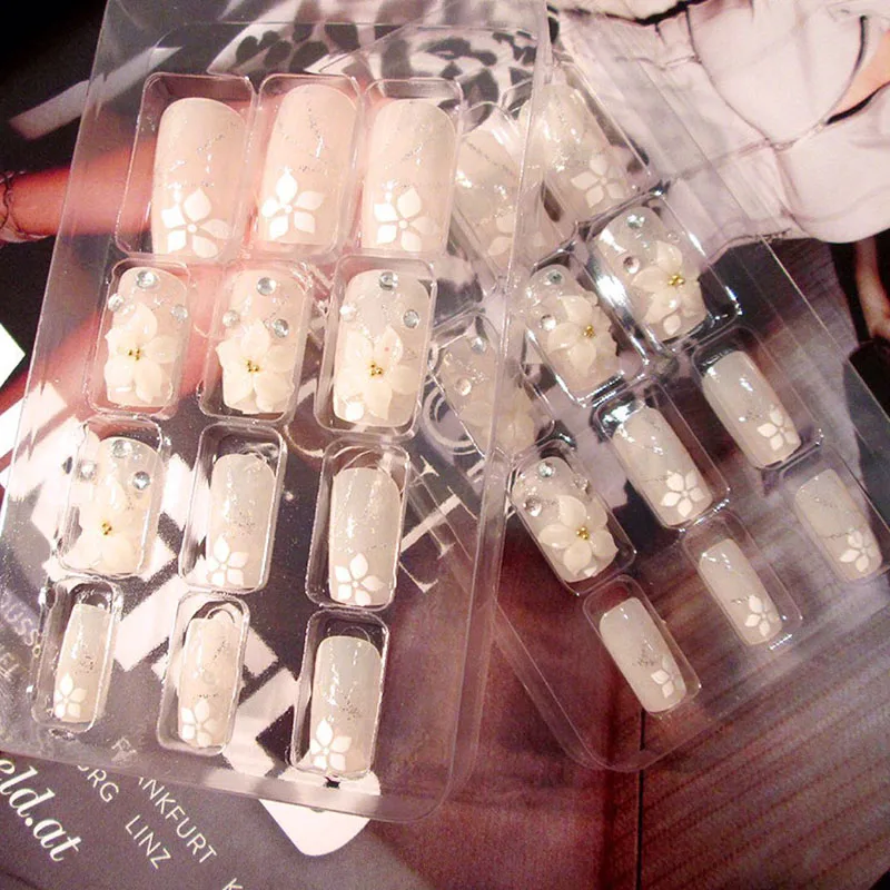 

24pcs False Nails 3D Flower Full Nail Tips with Rhinestone Glitter Bride Wedding Fake Nails for Ladies