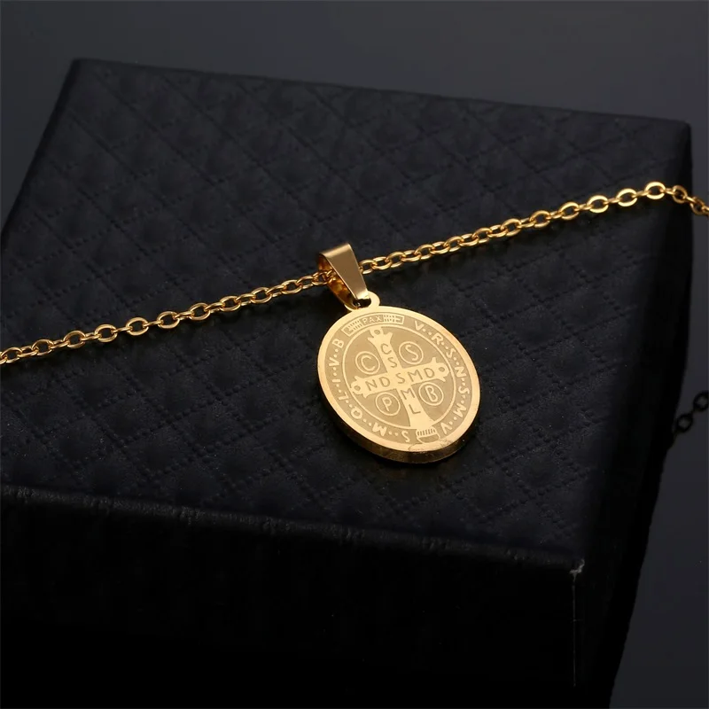 Модное изысканное ожерелье с кулоном католической Девы Марии