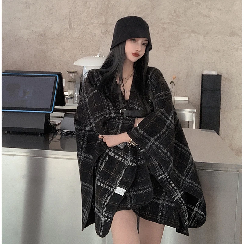 

Women Plaid Cloak Woolen Blended Coat Autumn Winter Korean Loose V-Neck Chic Mid-Length Ladies Outerwear Streetwear Abrigos Z864