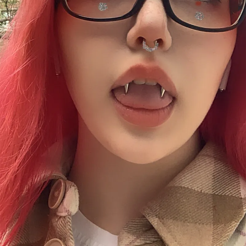 1 шт. Дракулы ногтей хирургические Сталь смайлик пирсинг ювелирные изделия для