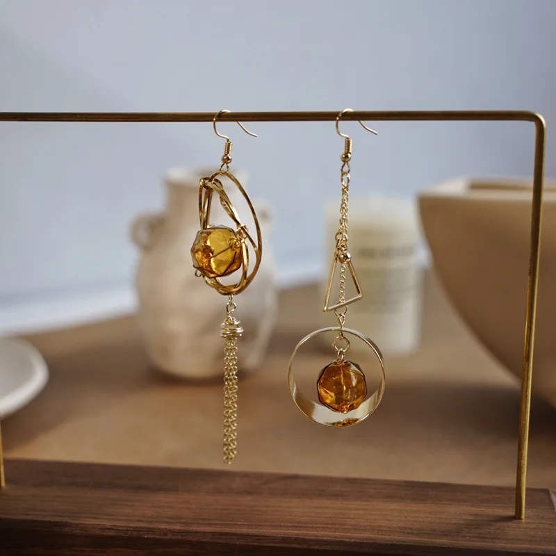 Новый дизайн Асимметричные стеклянные серьги капли с кисточками для женщин