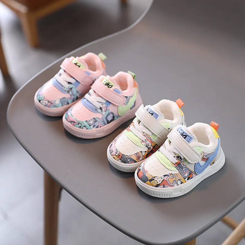 

Кроссовки детские кожаные на плоской подошве, модная повседневная мягкая обувь для начинающих ходить мальчиков и девочек