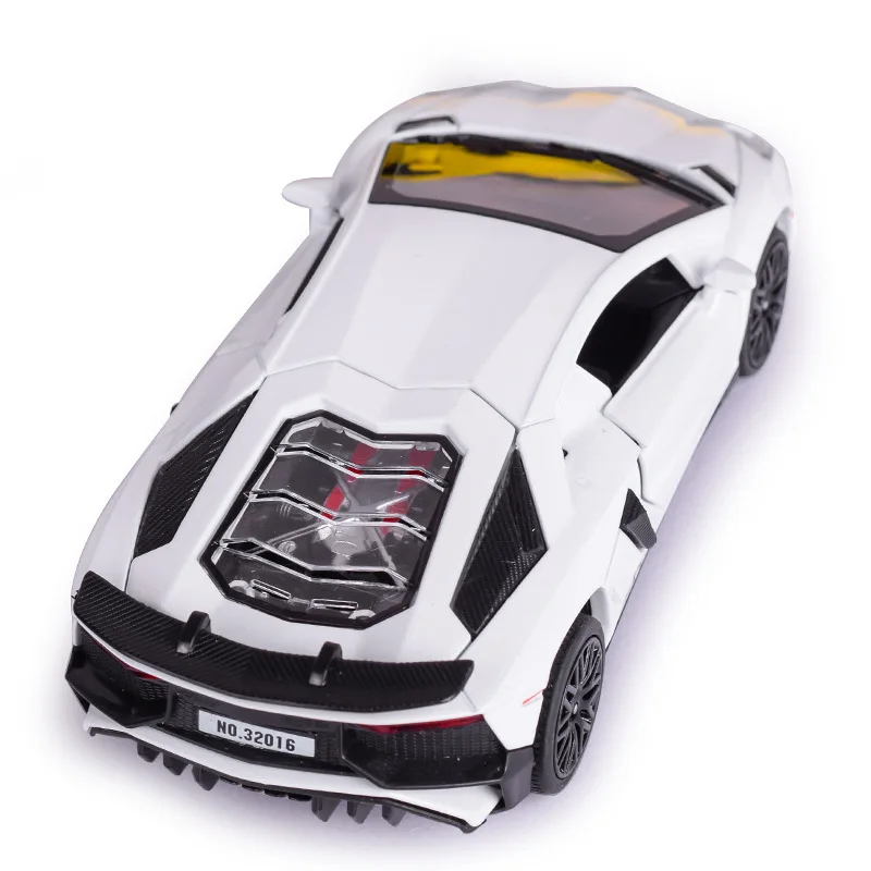 

1:32 Car Model Aventador LP750-4 Diecast Sports Car with Sound Light Alloy Toy Car Pull Back Vehicles Kids Gifts 095
