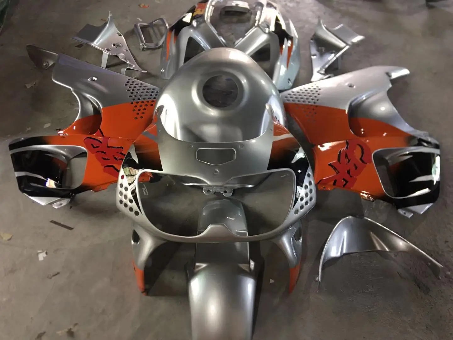 Мотоцикл Обтекатели для Honda CBR900RR 893 96 97 CBR 900RR CBR 900 RR 1996 1997 Топ Красный черно белые обтекатели комплект сжатия