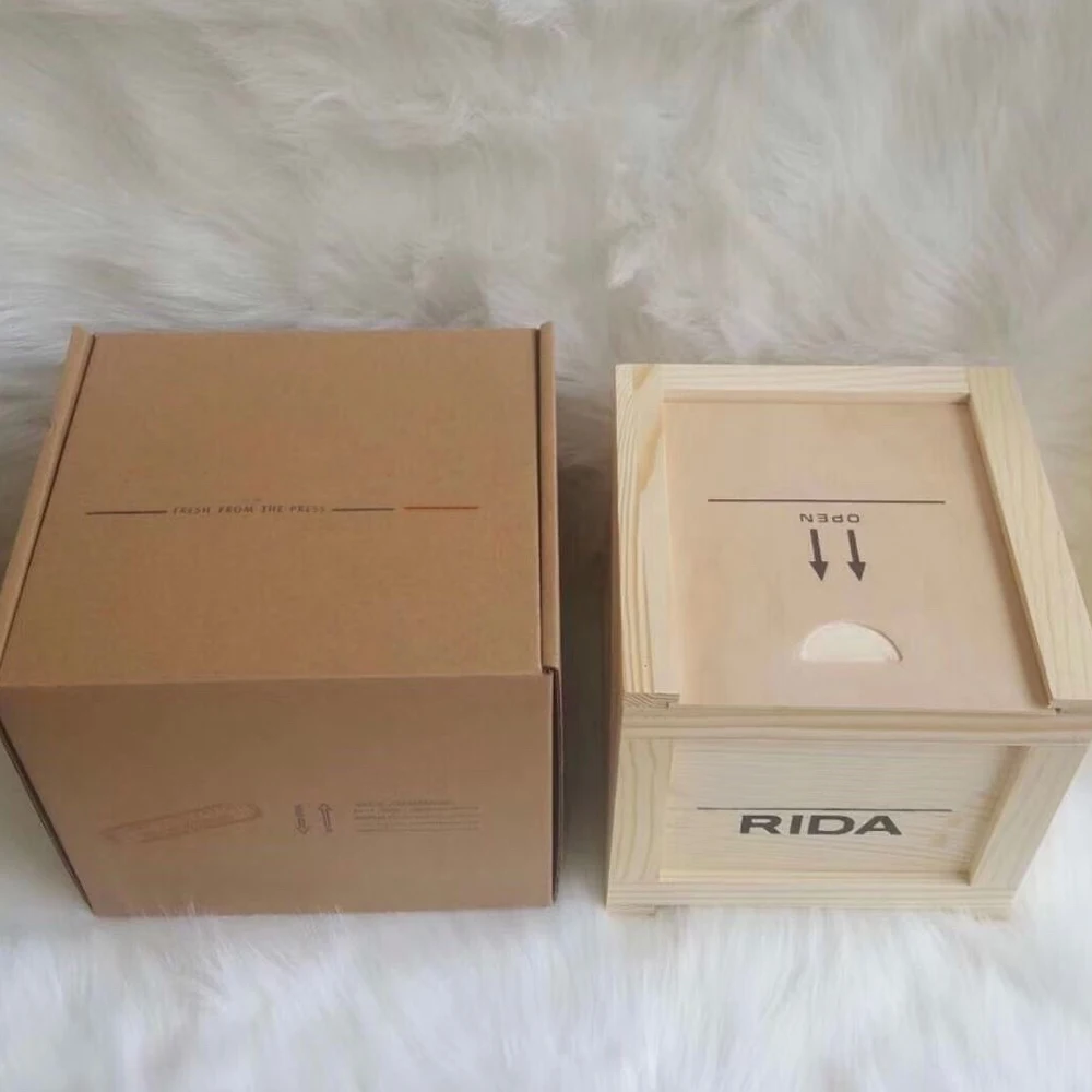 

Watch box square man watches wooden gift Red cloth gift watch jewelry box Instruction manual complete set