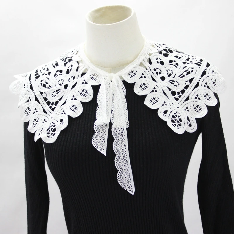 

Scalloped Floral Lace Fake Collar Necklace Hollow Out Decorative Shawl Capelet XX9D