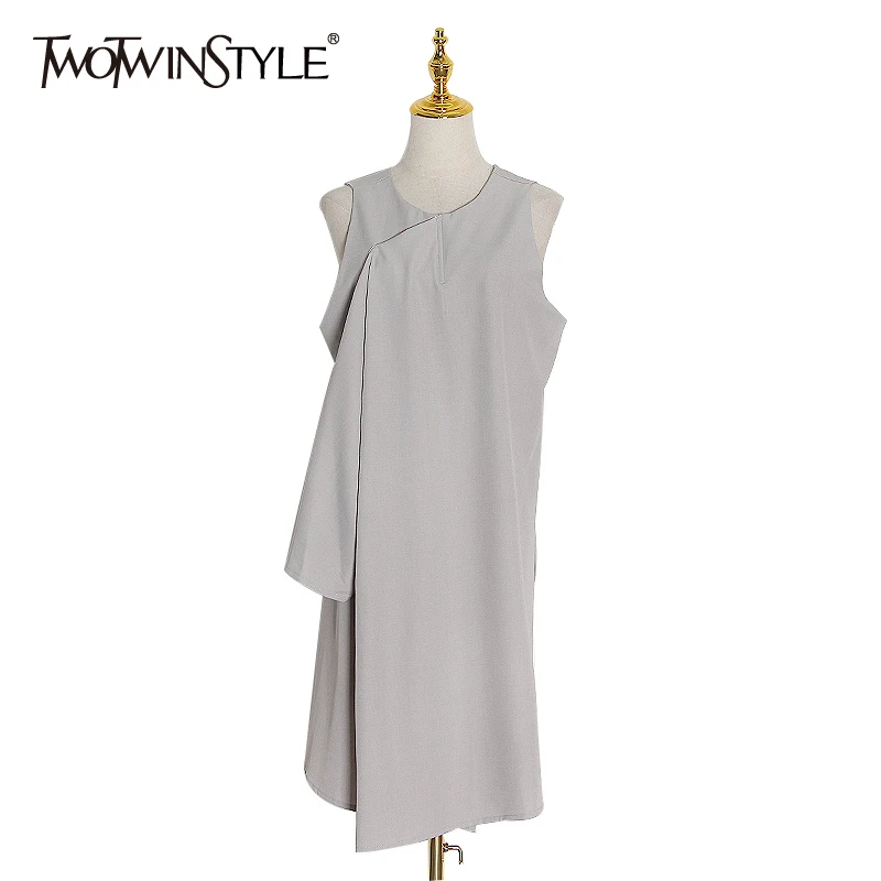 Женское асимметричное платье TWOTWINSTYLE черное без рукавов с круглым вырезом весна