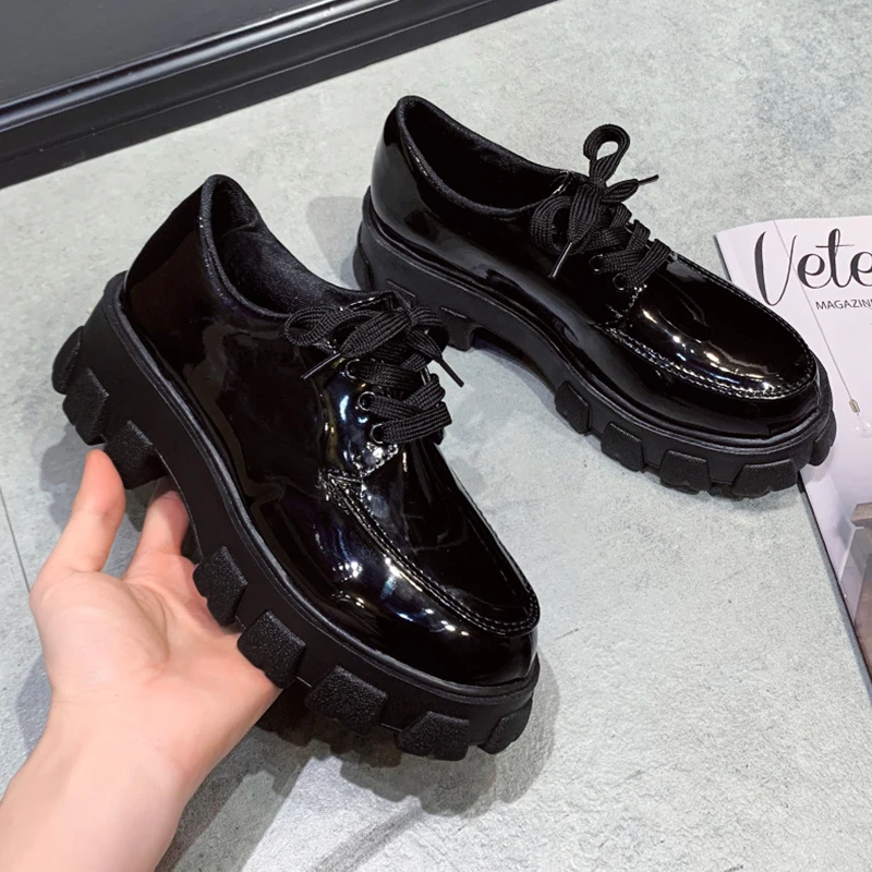 

Shoes Woman Flats British Style Oxfords Round Toe Clogs Platform All-Match Casual Female Sneakers Dress Preppy New Cross Leather