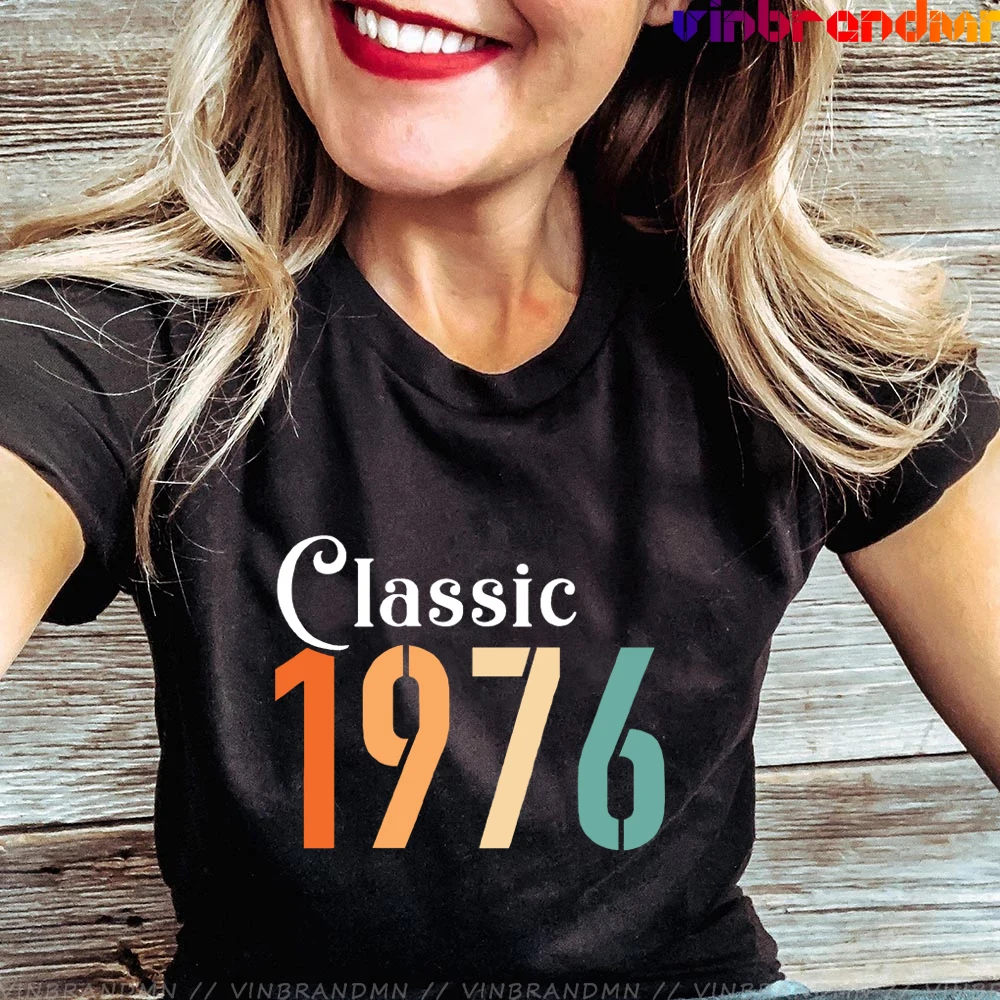 

Родившиеся в 1976 футболка 45th год День рождения возраст присутствует пиво Забавный возраста Женская подарок женские классические 1976 Birtthday пр...