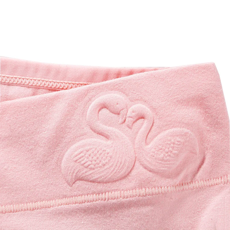 Женские рельефные трусики со средней талией хлопковые однотонные в форме