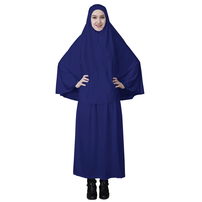 Мусульманские женщины из двух частей хиджаб и абайя Арабская леди