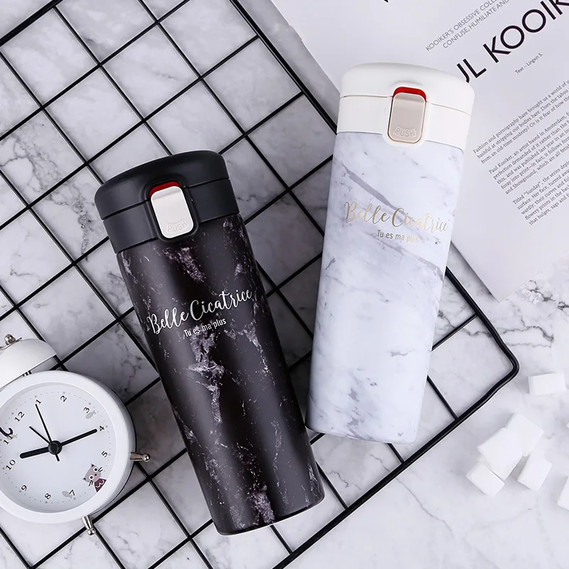 Креативная мраморная текстура термос из нержавеющей стали Изолированная