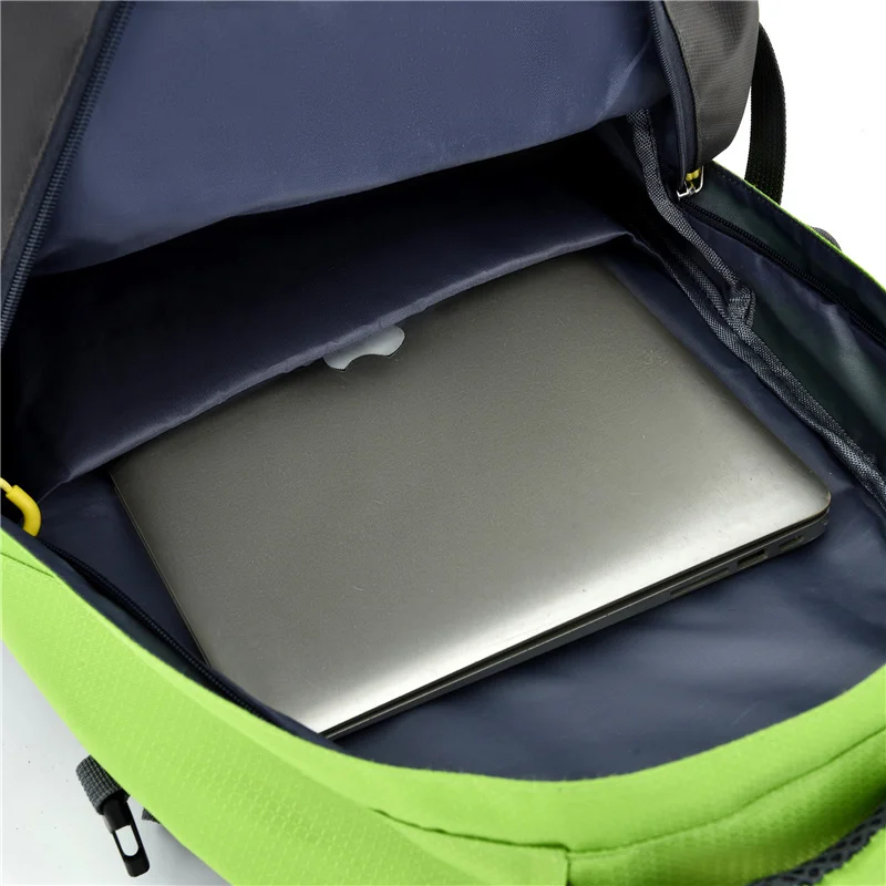 Молодежный спортивный рюкзак Мужской Дорожный 2020 новый нейлоновый