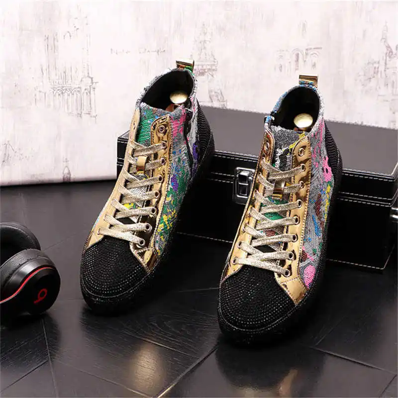 spesifikasi Sepatu Pria Punk Berlian Imitasi Mewah Sneakers Desainer Atasan Tinggi Mode Sepatu Bot Pergelangan Kaki Datar Kasual Hip-Hop Zapatillas Hombre