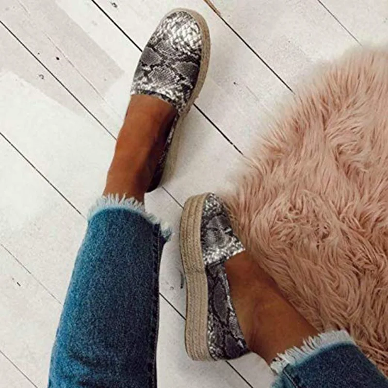 Повседневная женская обувь без застежки на плоской подошве коллекция 2019 года