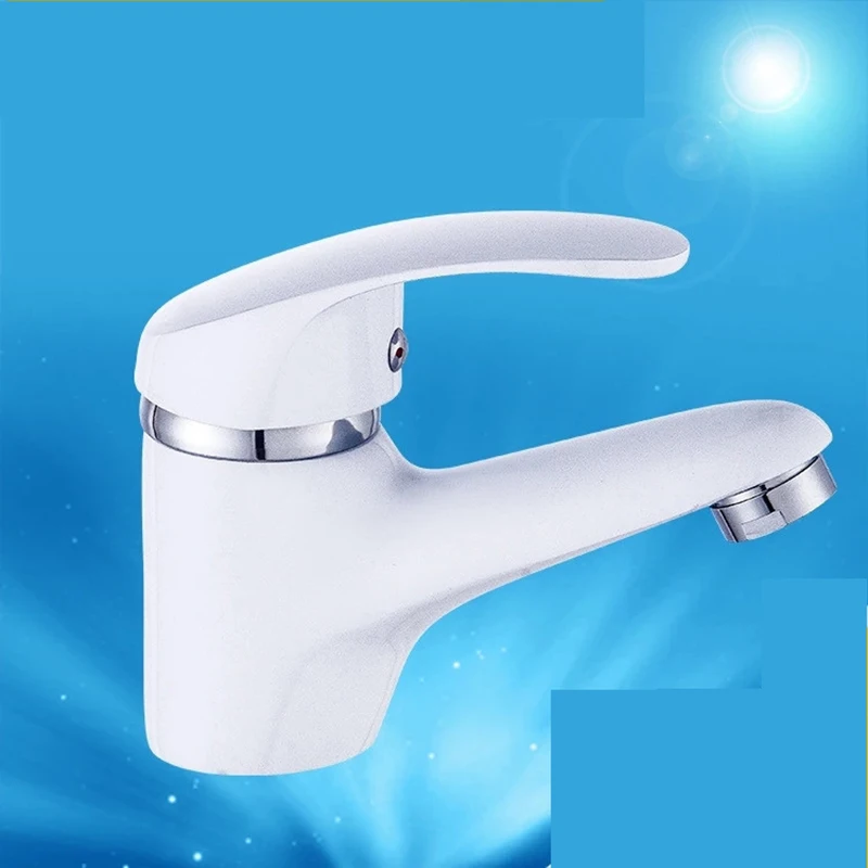 Смеситель для ванных комнат из латуни с хромированным покрытием, для раковины, с горячей и холодной водой, мини-стильный и элегантный.