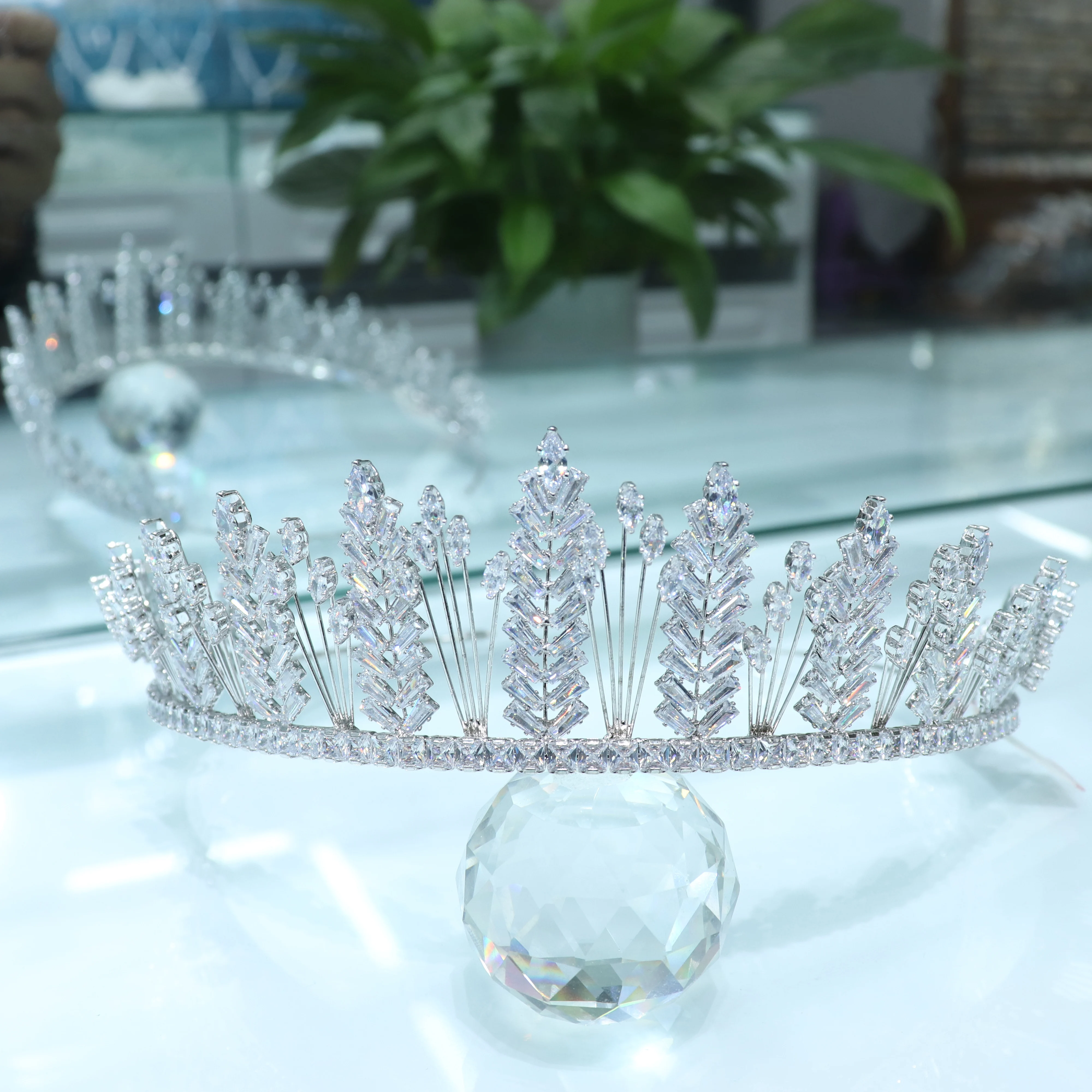 

New Bride TiaraZircon Headdress Wedding Hair Accessories Full Zircon Crowns Headband Wedding Jewelry Crowns For Women