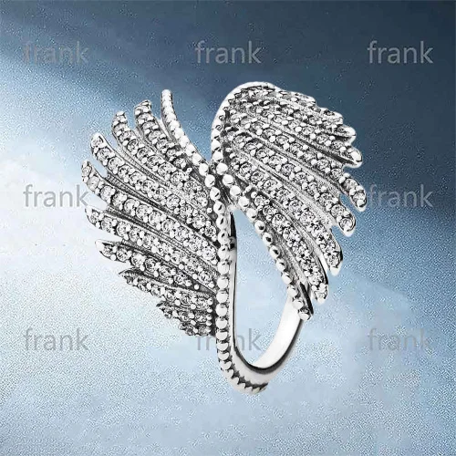 

Majestic Feathers Ring 190960CZ