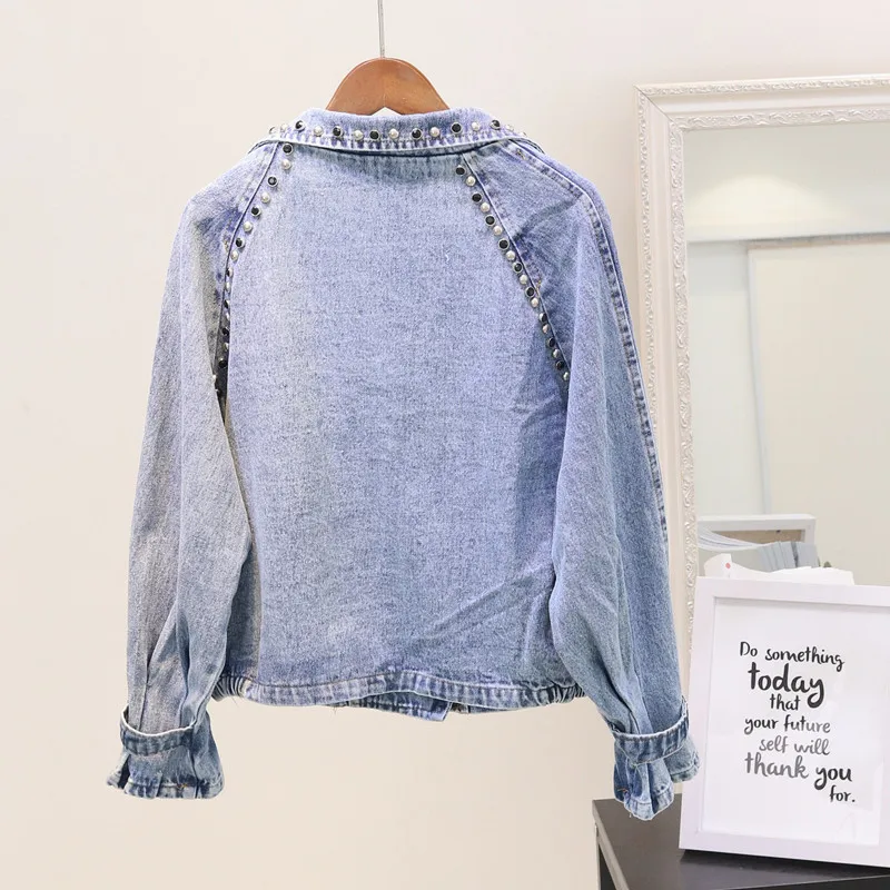 2019 женская короткая джинсовая куртка с карманами и заклепками застежка-молния