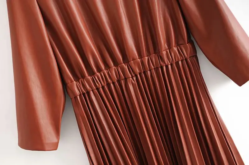 Женское платье с круглым вырезом CFK элегантное коричневое из искусственной кожи