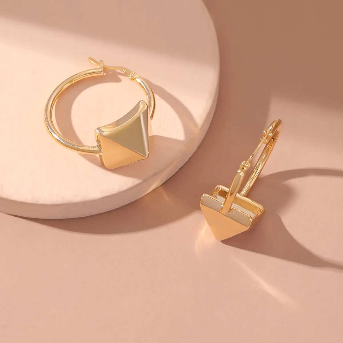 

New Arrival Women Personality Stud Earrings Irregular Alloy Earrings All-match Fashion Accessories