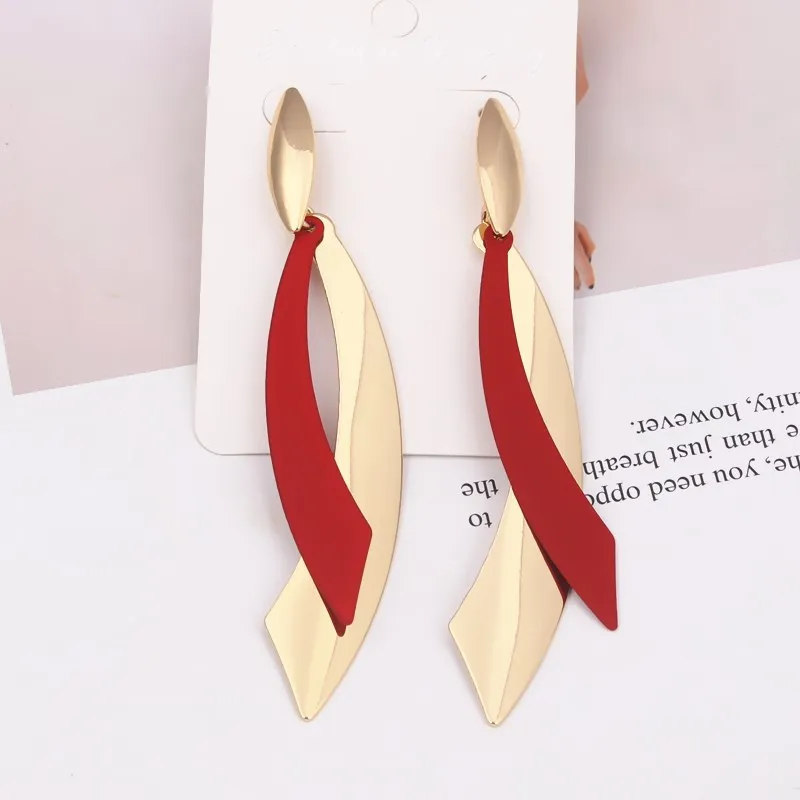 НОВЫЕ геометрические изогнутые серьги для женщин корейские модные эффектные