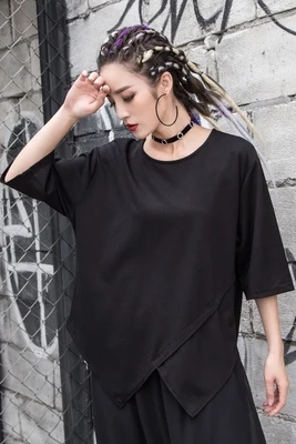 

2020 summer new five-sleeve t-shirt leisure personality loose women's clothing Europe and the United States Patchwork Asymmetric
