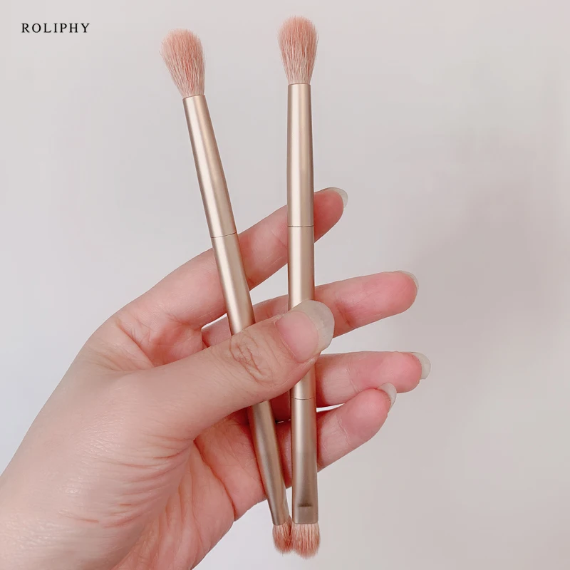 

Professional Double Headed Animal Hair Eye Makeup Brush,Goat Hair Eye Shadow Brush,Natural Wool Halo Dyeing Brush,Cosmetic Tool