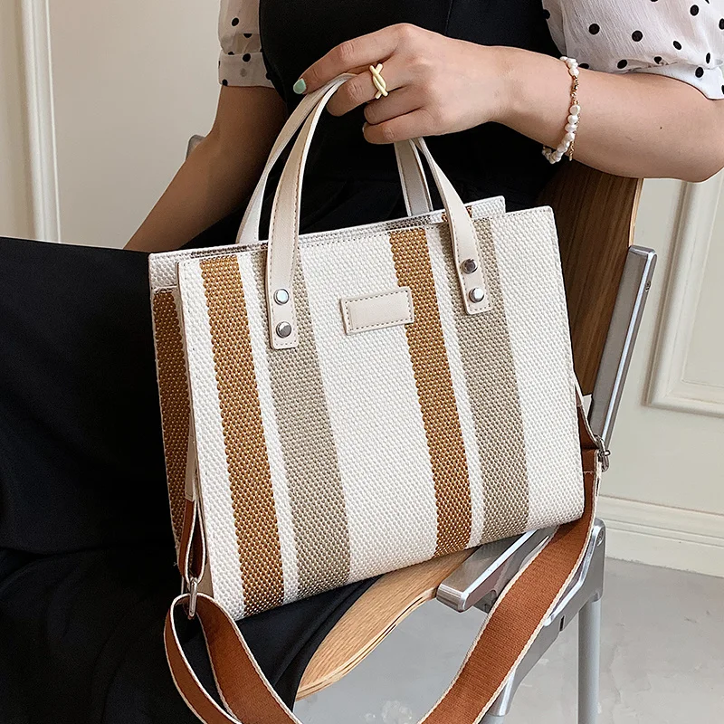 

Stripe Small Shopper Crossbody Shoulder Bags for Women 2021 New Arrival Designer Trends Female Casual Shopping Handbags Totes