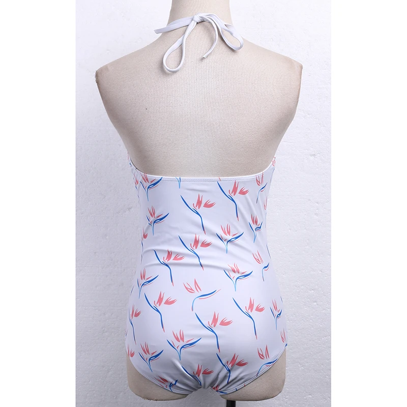 Женский купальник без рукавов с глубоким v-образным вырезом на шее Цельный