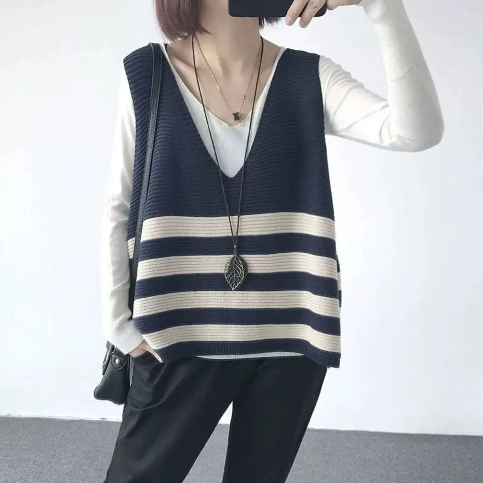 

Large Jacket Jacket Jacket Women's Loose V-neck Stripe Knitted Vest Sweater Vest Spring and Autumn New Top