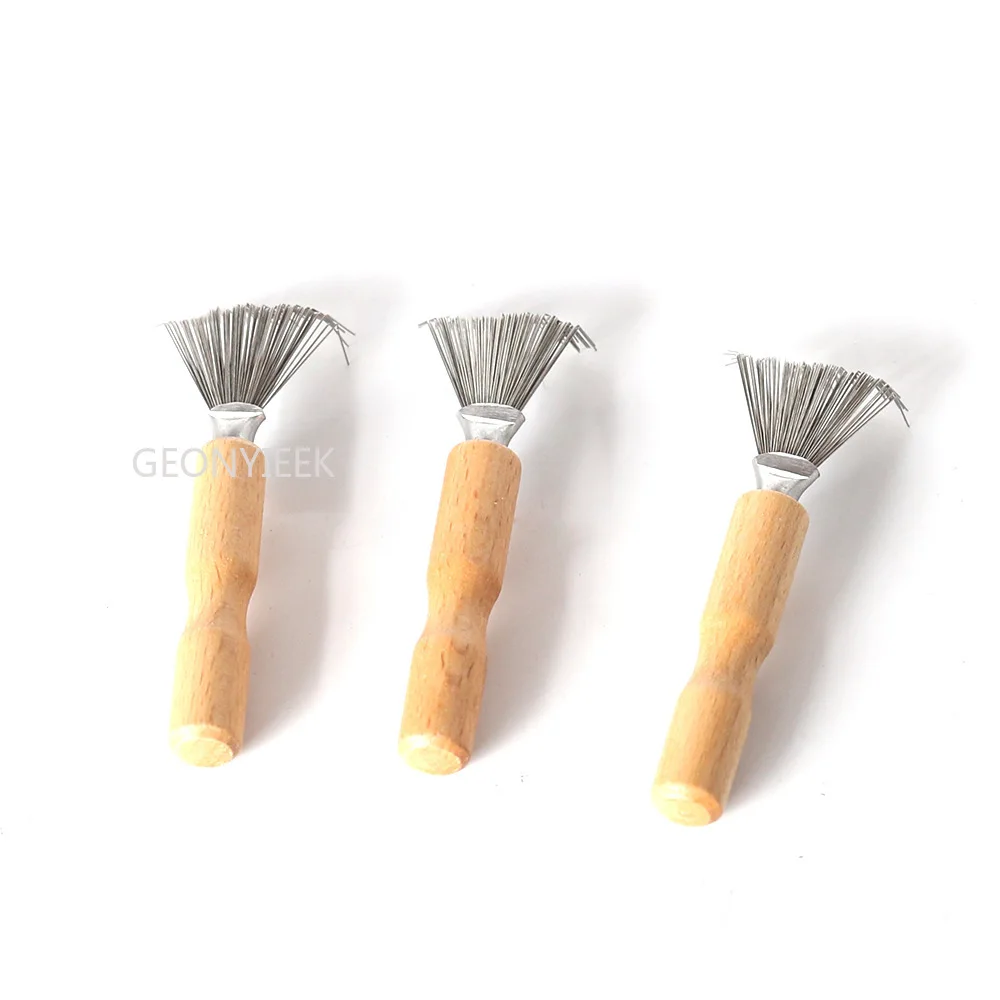 

1PCS Wooden Comb Cleaner Delicate Cleaning Removable Hair Brush Comb Cleaner Tool Handle Embeded Tool