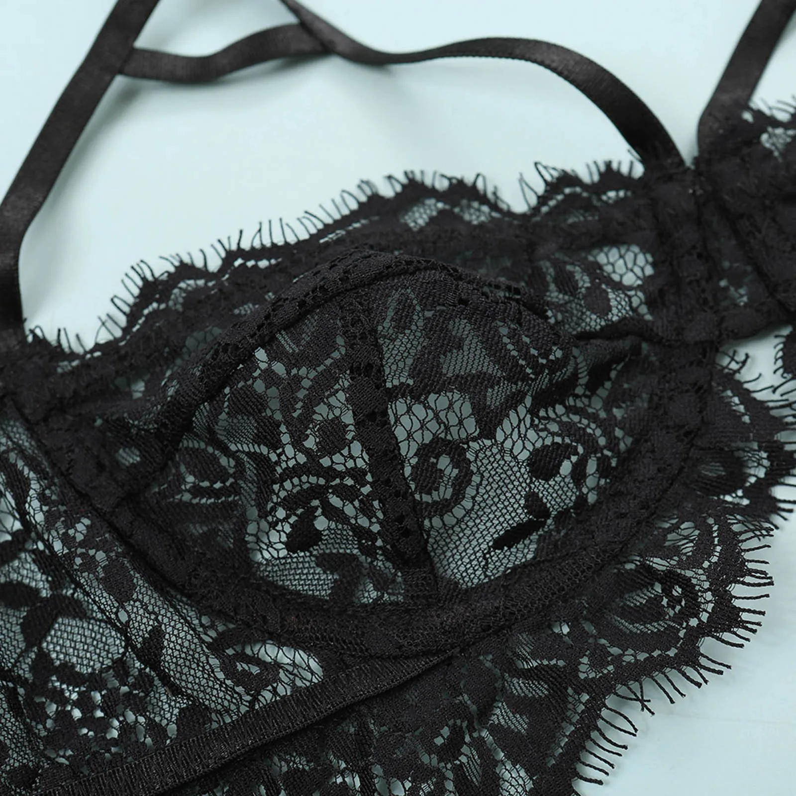 

Women Sexy Lace Lingerie Set Hollow Out Exotic Halter Bra G-string Thong Elegant Underwear Sleepwear Lenceria Femenina S-L