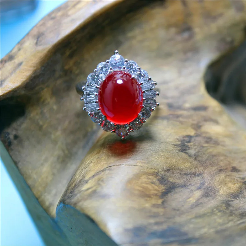 

Liemjee Personality Fashion Jewelry Full Zircon Red Agate Silver Plated Ring For Women Feature Concise Namour Charm Gift