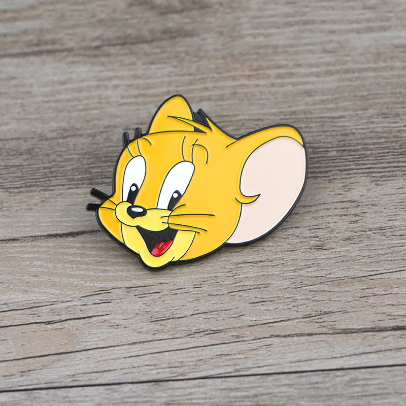 

K675 Cat and Mouse Cartoon Anime Funny Metal Enamel Pins and Brooches for Lapel Pin Backpack Bags Badge Collection Gifts