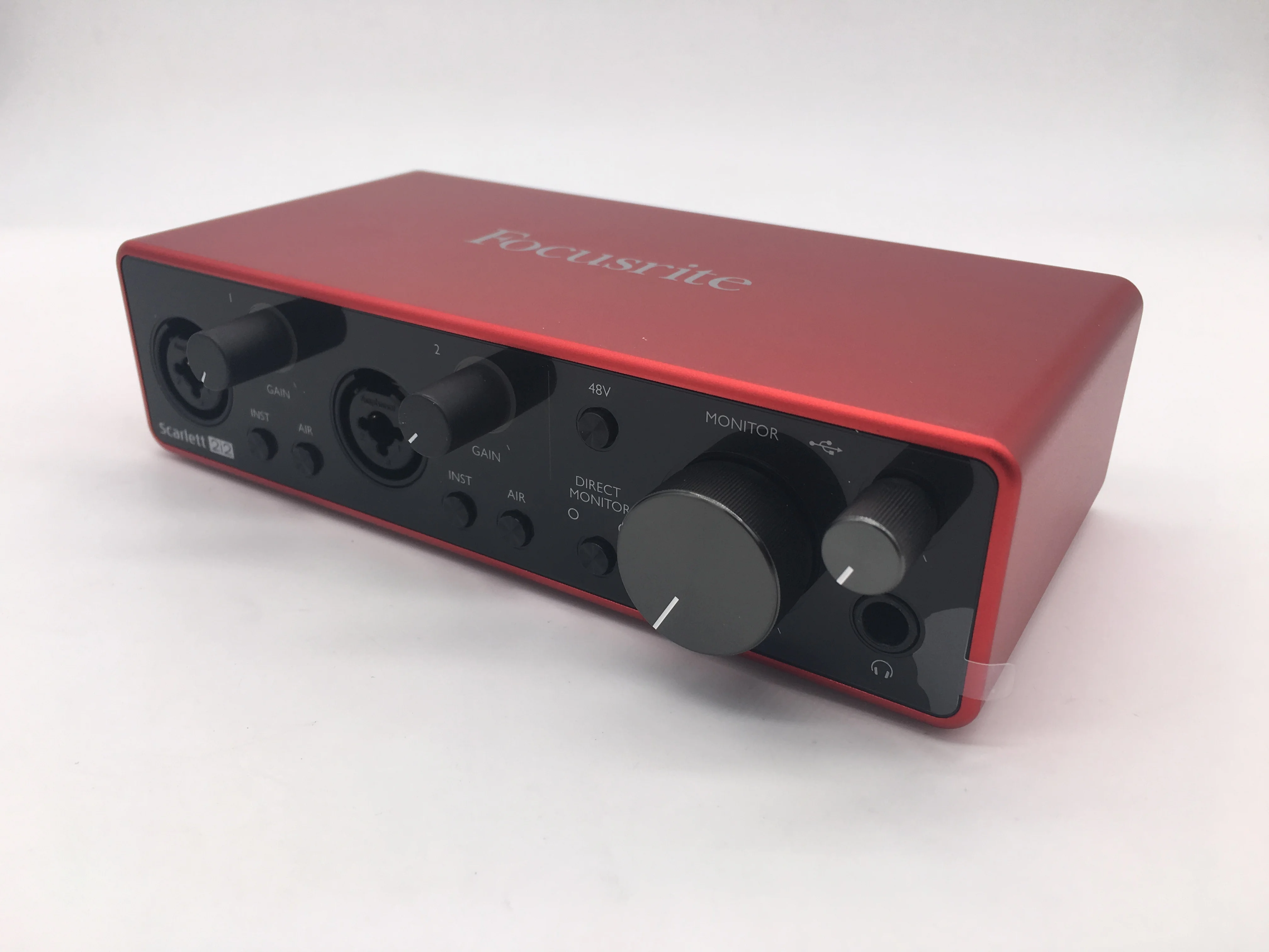 Обновленный Focusrite Scarlett 2i2 3-го поколения Профессиональный записывающий аудио интерфейс USB 2,0 Звуковая карта с предусилитель микрофона