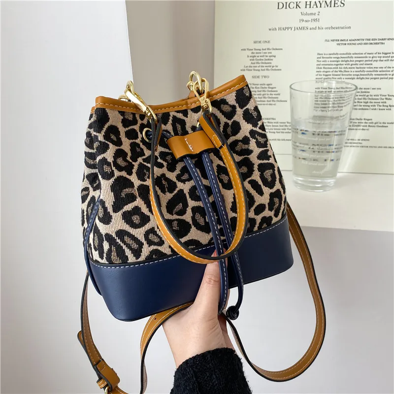 Women's Bag New Arrivals Leopard Pattern Drawstring Bucket Handbag Ladies Small Shoulder Bag PU Leather Crossbody Bag Wholesale